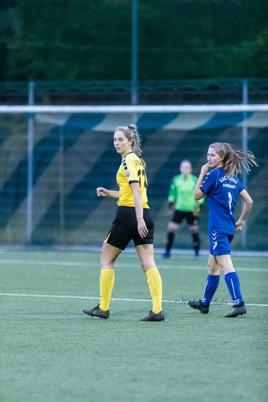 Bild 378 - F SSC Hagen Ahrensburg - SV Frisia 03 Risum-Lindholm : Ergebnis: 2:0